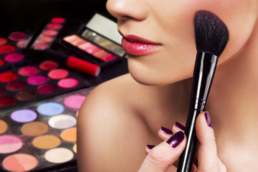 Avoid these 5 common makeup mistakes